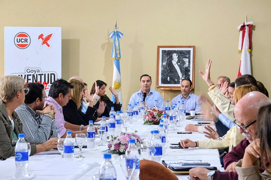 Gustavo Valdés pidió un modelo productivo y confirmó una cumbre con Mauricio Macri